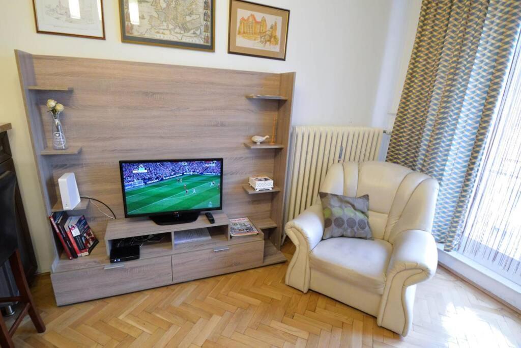 City Center Apartment Дебрецен Екстериор снимка